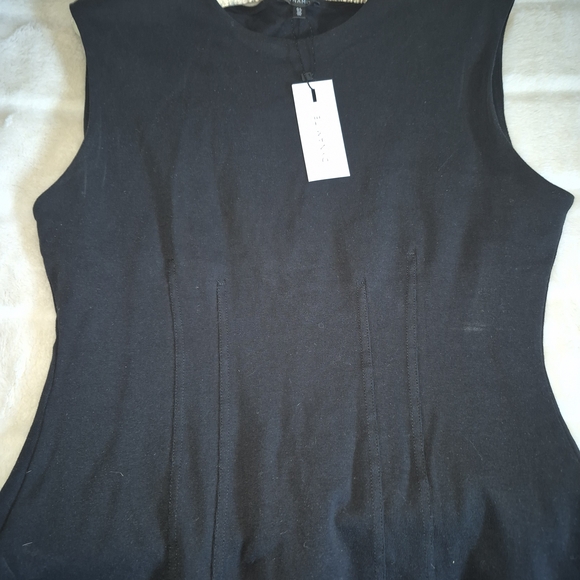Dynamite Black Fitted Sleeveless Top - Picture 4 of 5